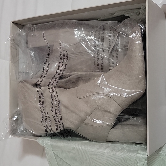 Over the knee boots - Picture 5 of 8